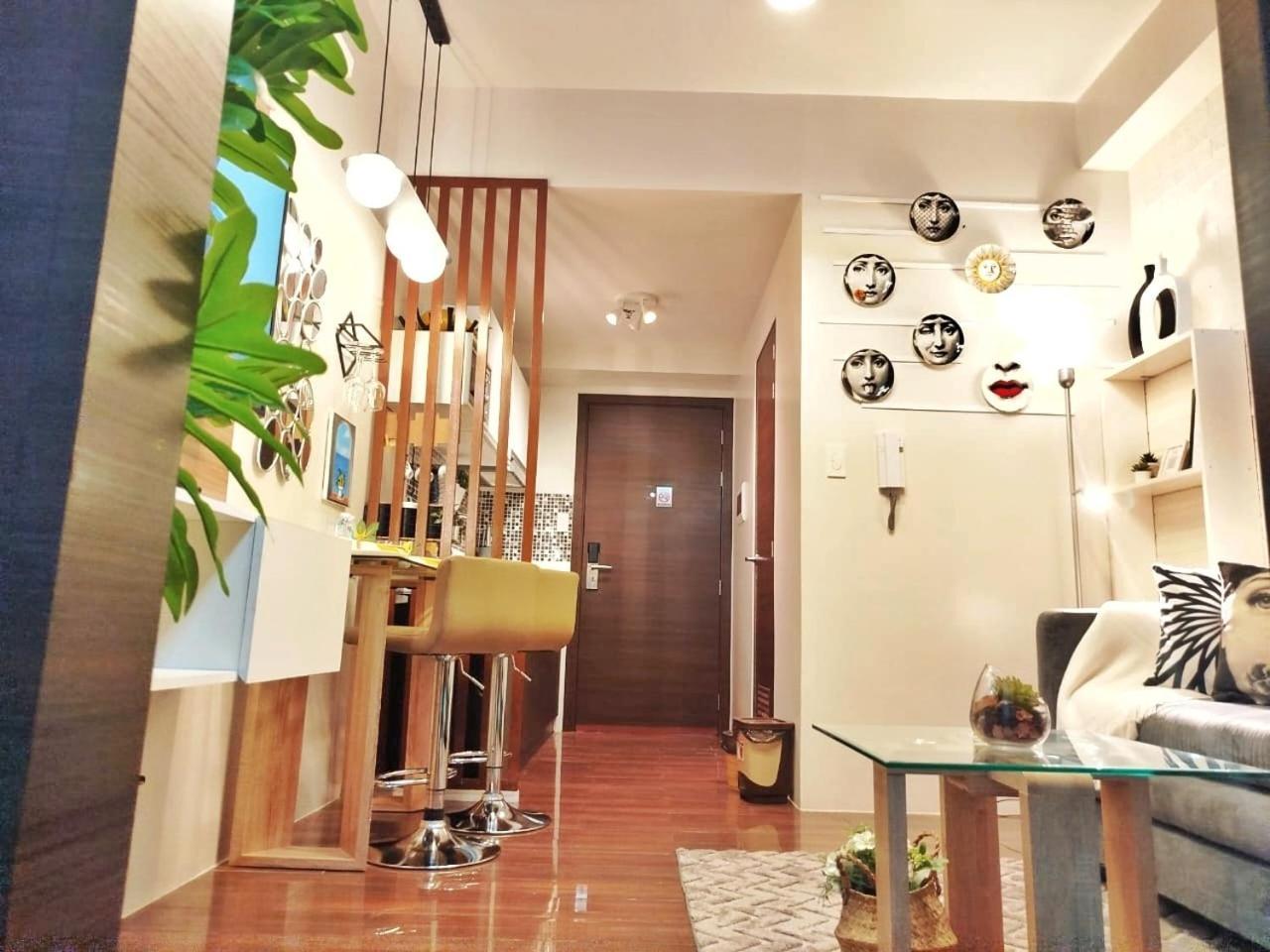 Stylish&Comfort Unit With Balcony In Air Makati 마카티 외부 사진