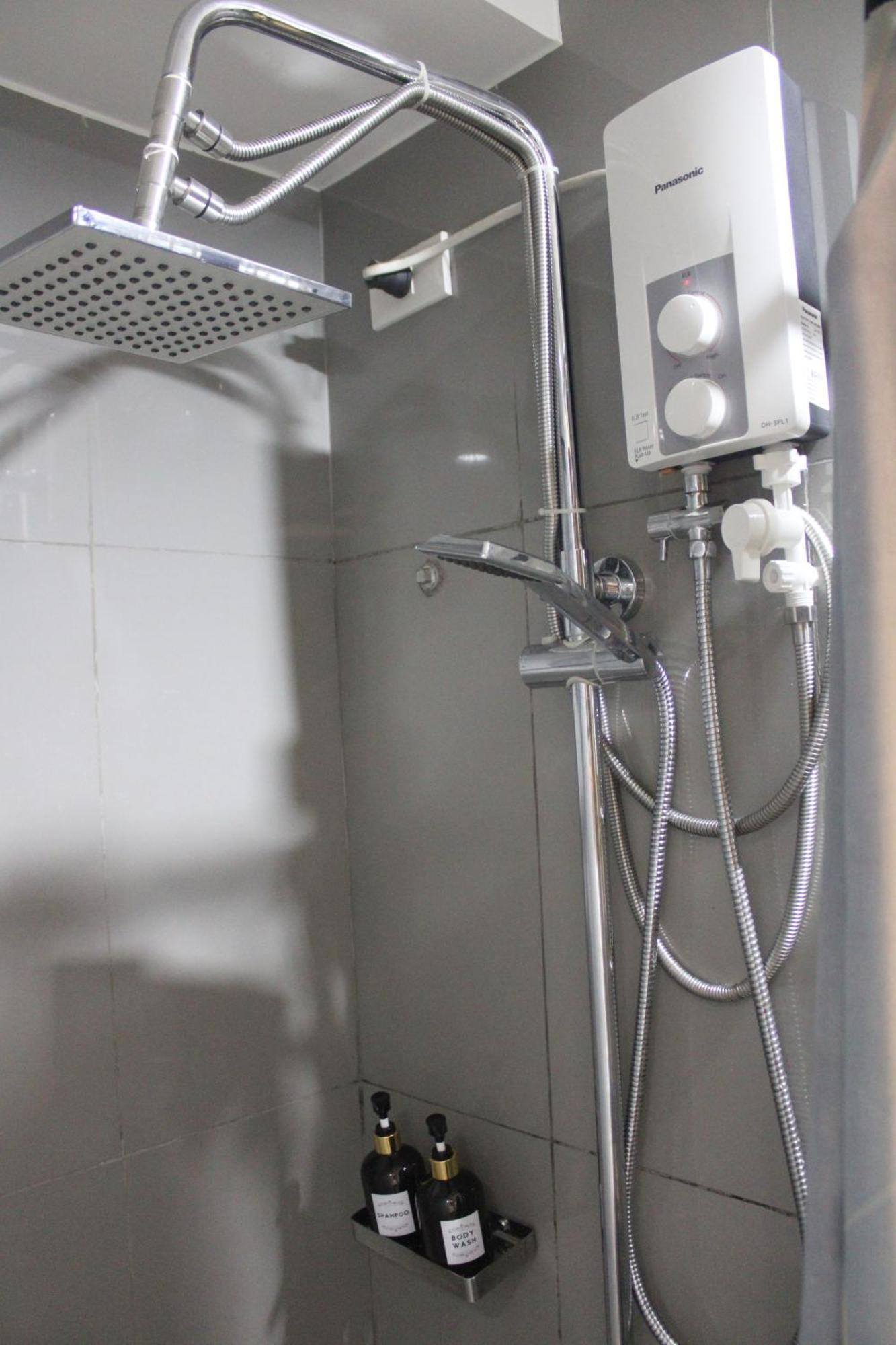 Stylish&Comfort Unit With Balcony In Air Makati 마카티 외부 사진